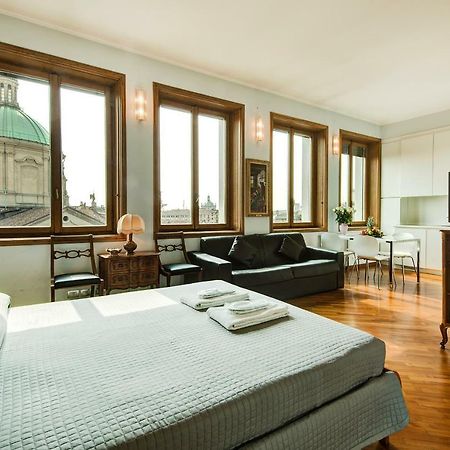 Bnbutler - Duomo Apartment - Galleria Unione Мілан Екстер'єр фото