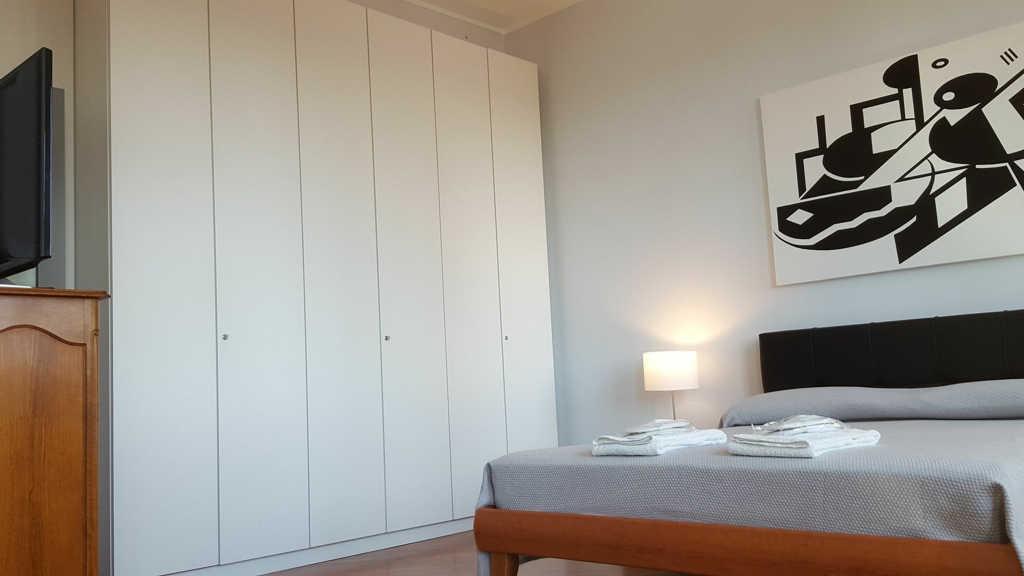 Bnbutler - Duomo Apartment - Galleria Unione Мілан Екстер'єр фото